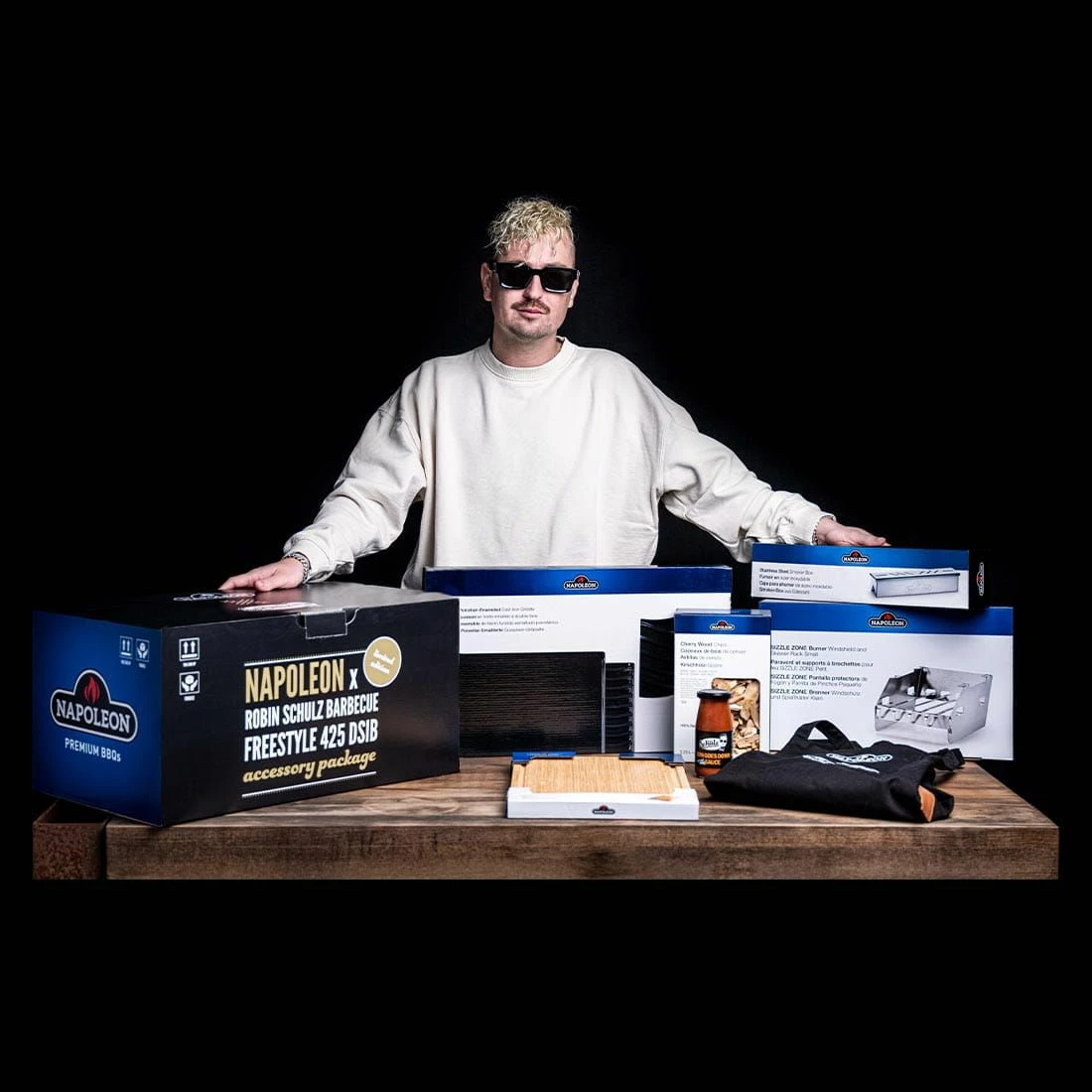 Napoleon By Robin Schulz Freestyle 425 Gasgrill Inkl. Zubehör-Set Graphit 4 Napoleon By Robin Schulz Freestyle 425 Gasgrill Inkl. Zubehör-Set Graphit – Bild 2