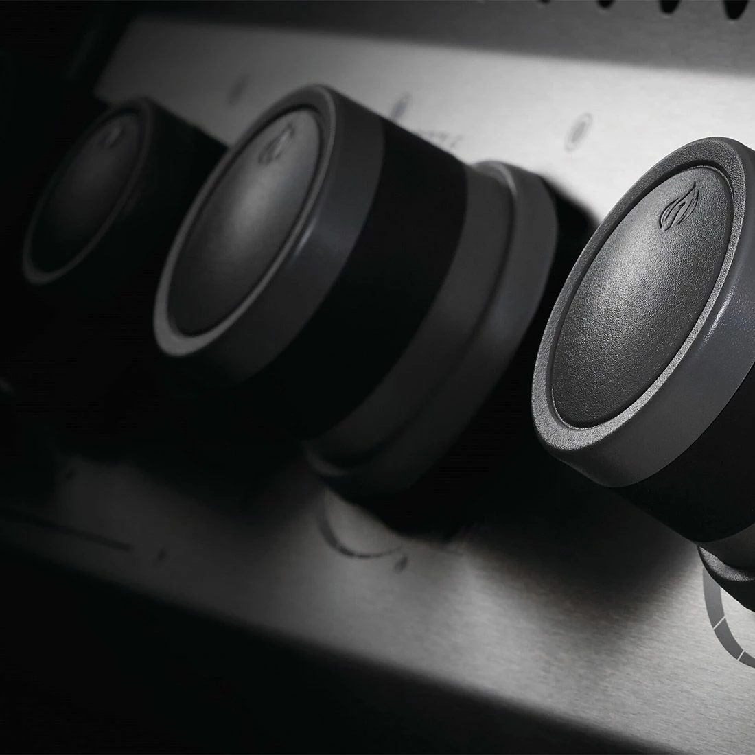 Napoleon Gasgrill Rogue XT 425 Edelstahl 9 Napoleon Gasgrill Rogue XT 425 Edelstahl – Bild 7