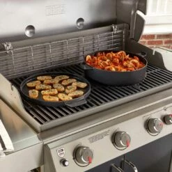 Weber 2in1 Dutch Oven & Pfanne Emailliertes Gusseisen -Grillzubehör Verkäufe 2024 weber 2in1 dutch oven pfanne emailliertes gusseisen 1301501 5