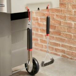 Weber Grillbürste Dreiseitig 46cm Edelstahl/Kunststoff Silber/Schwarz 10 Weber Grillbürste Dreiseitig 46cm Edelstahl/Kunststoff Silber/Schwarz -Grillzubehör Verkäufe 2024 weber grillburste dreiseitig 46cm edelstahl kunststoff silber schwarz 1323479 4